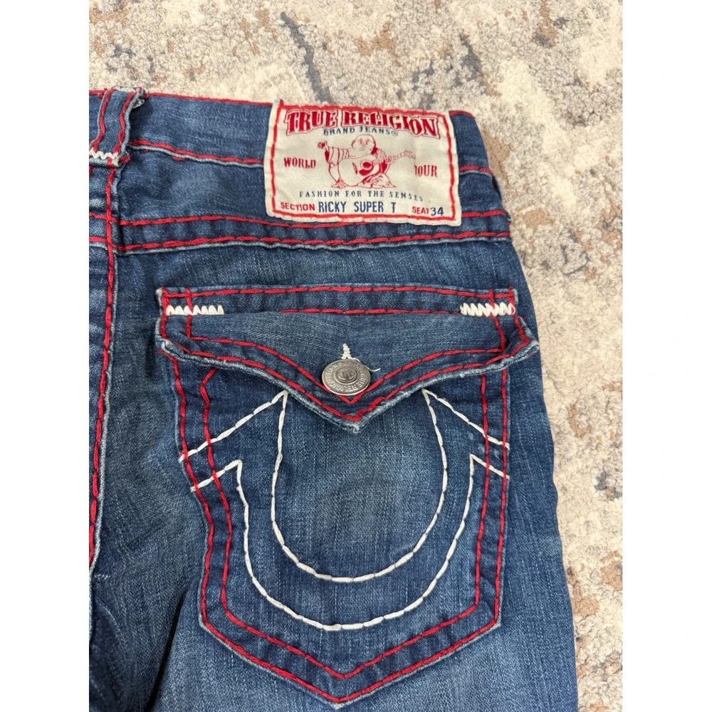 True Religion Ricky Super T Jeans Mens 33 Medium Wash Red White Stitch USA Made